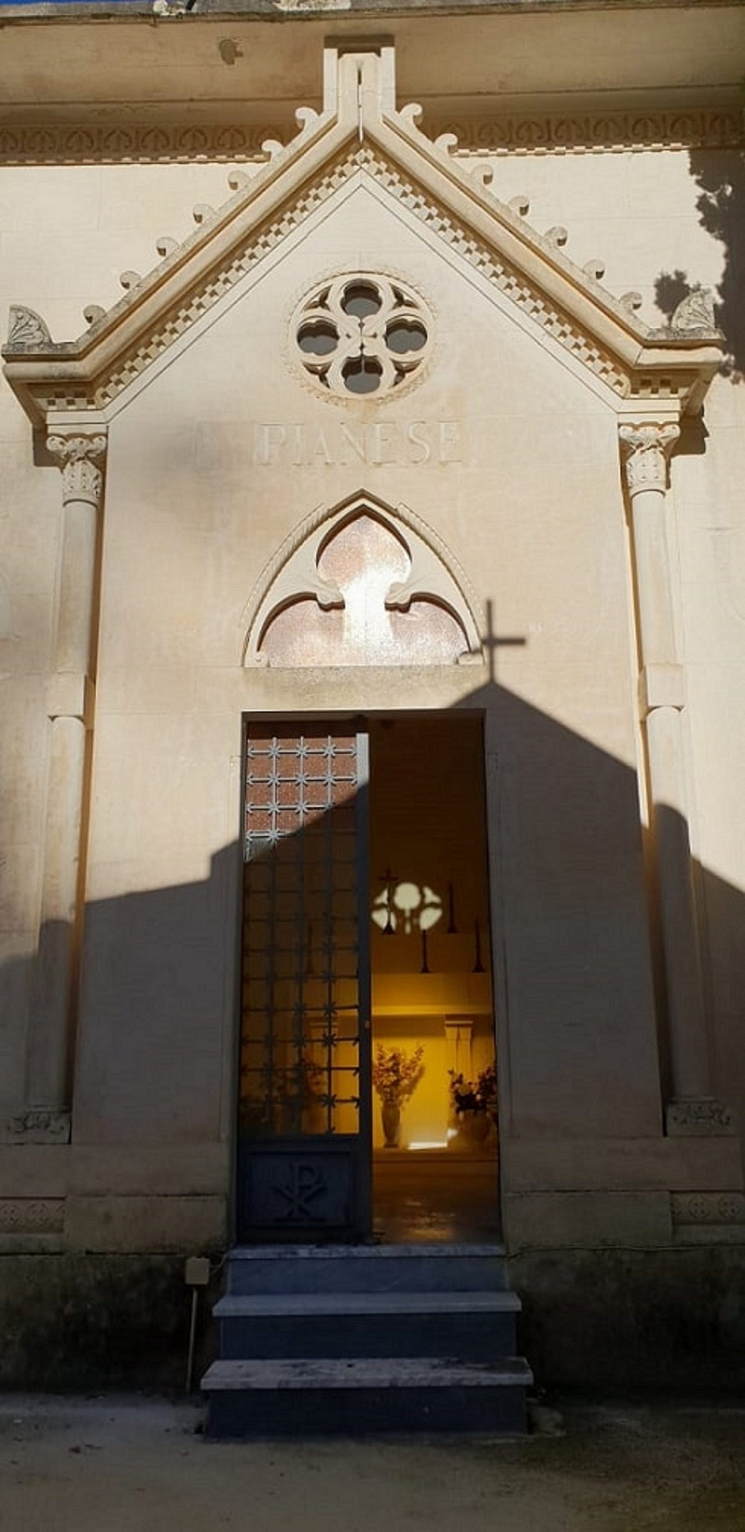 Giuseppe Pianese's tomb,Civitanova del Sannio - 01.jpg